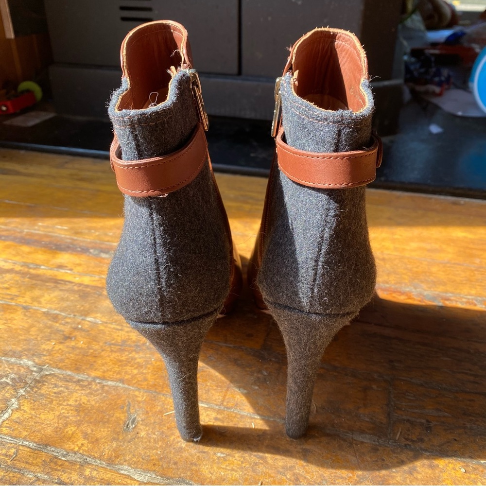 ๐HP๐ โ๏ธ Antonio Melani, Size 9M, Ankle Heel Booties - Picture 8 of 15